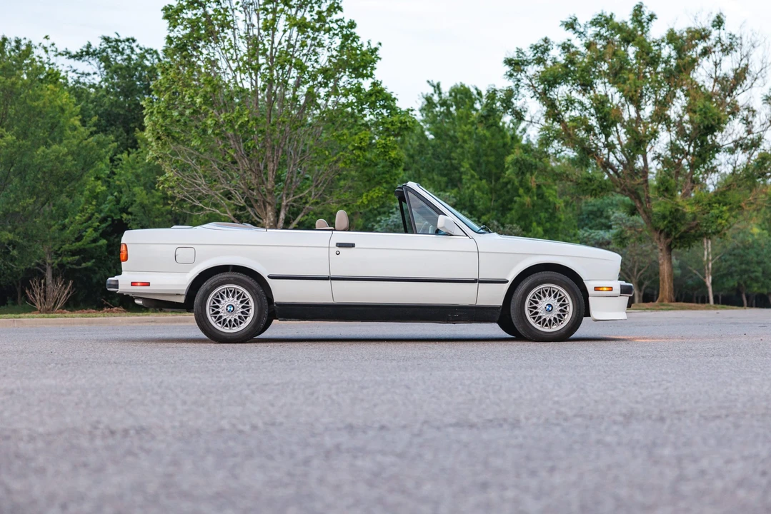 1991 BMW E30 3 Series - Image 25 of 31