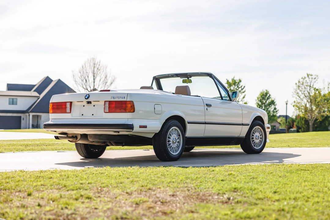 1991 BMW E30 3 Series - Image 9 of 31