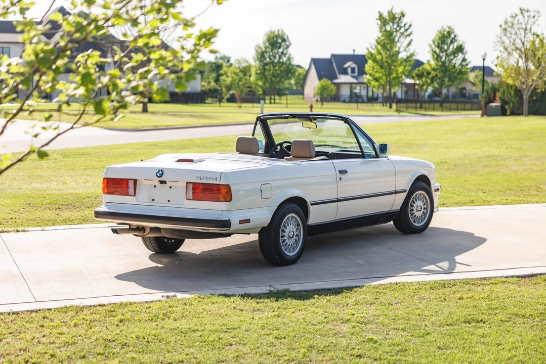 1991 BMW E30 3 Series - Image 10 of 31