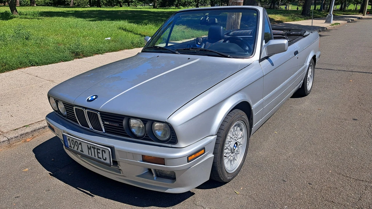 1991 BMW E30 3 Series - Image 2 of 31