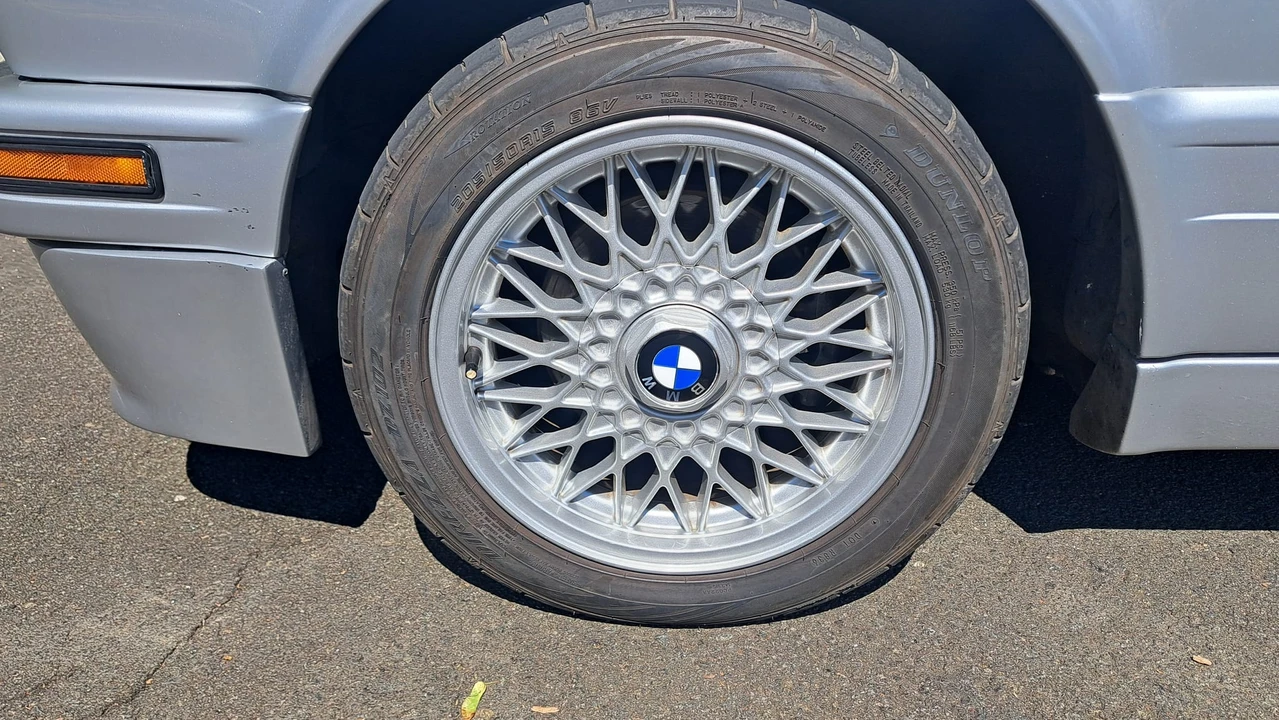1991 BMW E30 3 Series - Image 19 of 31