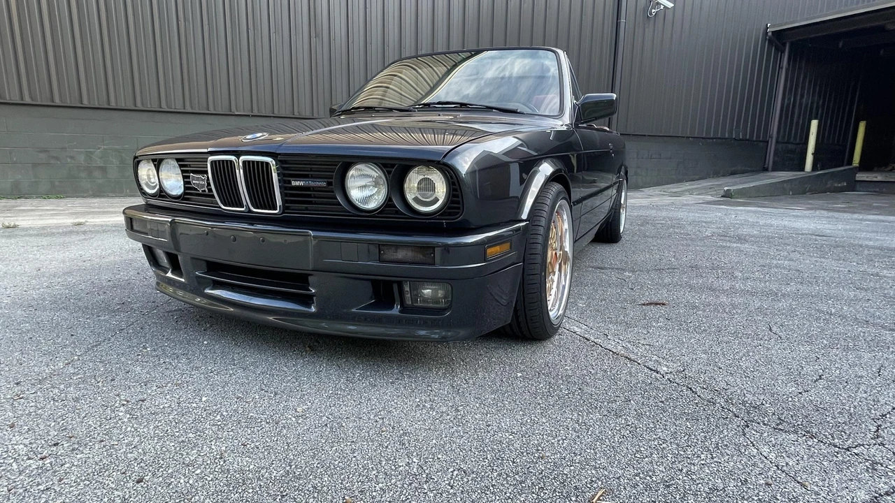 1991 BMW E30 3 Series - Image 2 of 31