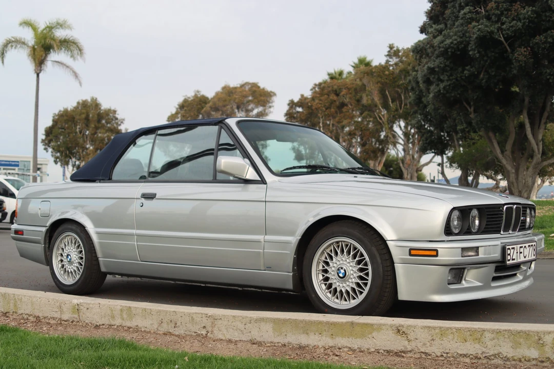 1991 BMW E30 3 Series - Image 11 of 31