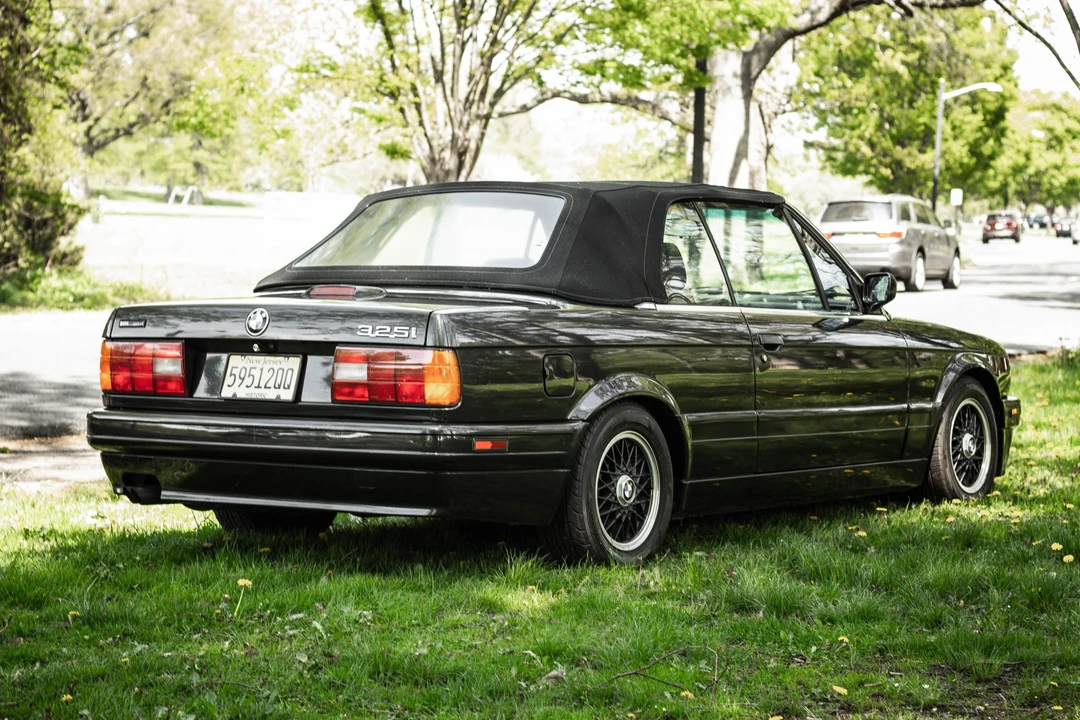 1991 BMW E30 3 Series - Image 11 of 31