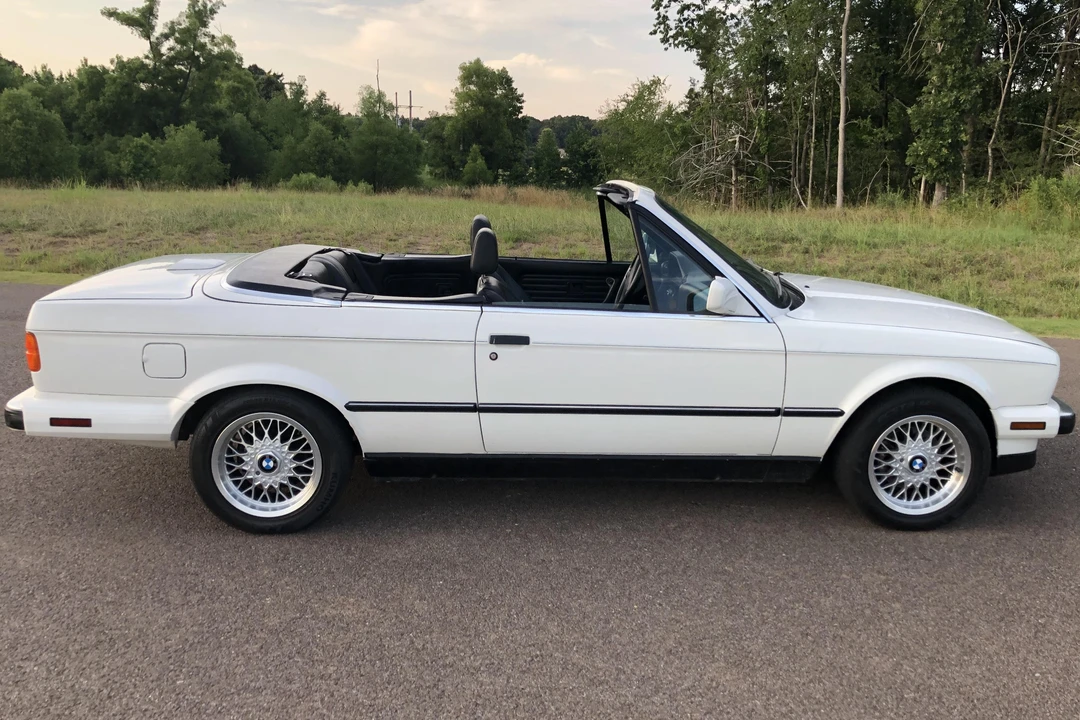 1991 BMW E30 3 Series - Image 3 of 31