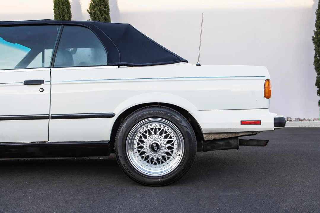1991 BMW E30 3 Series - Image 29 of 31