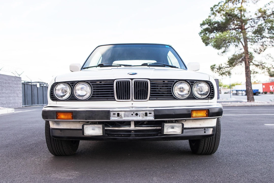 1991 BMW E30 3 Series - Image 11 of 31