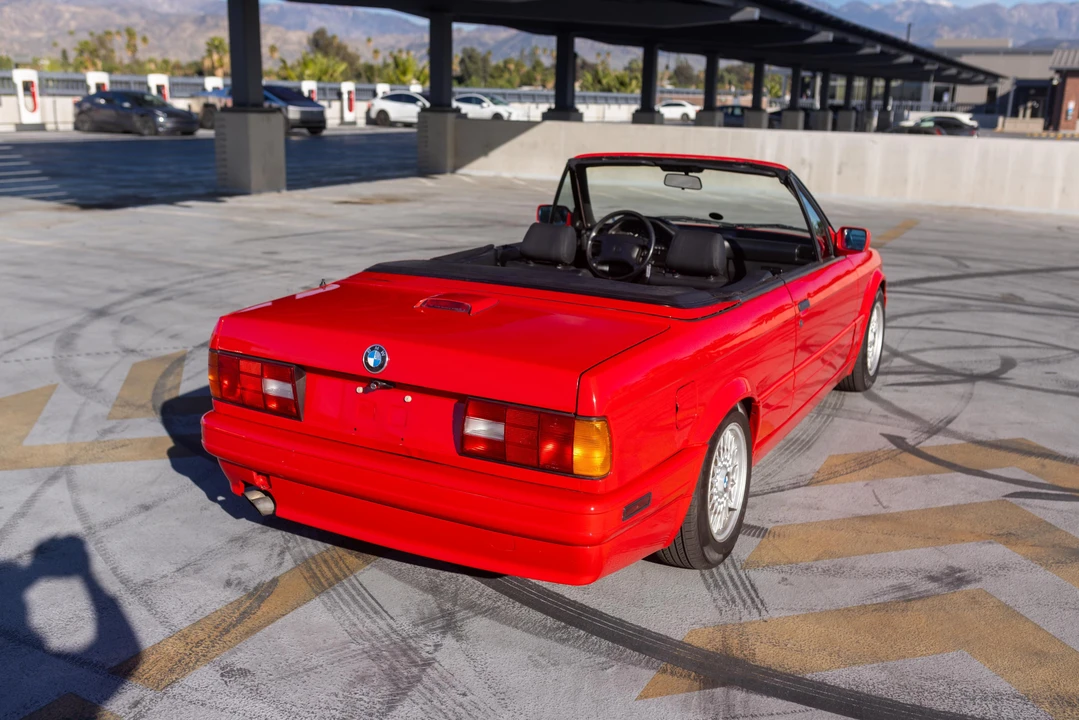 1991 BMW E30 3 Series - Image 11 of 31