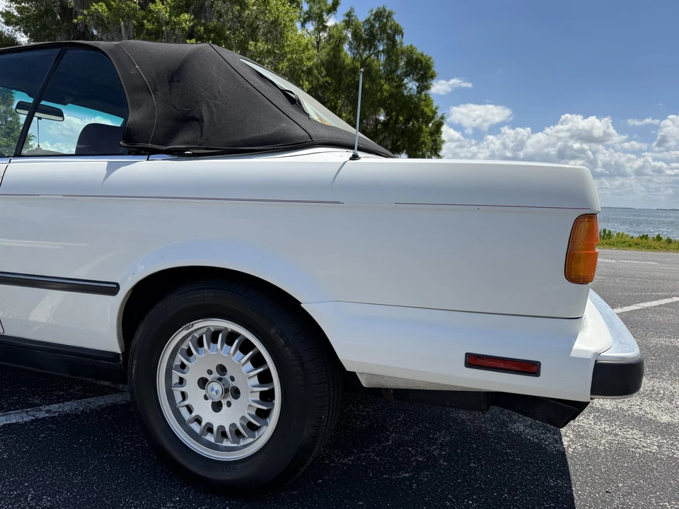 1991 BMW E30 3 Series - Image 23 of 31
