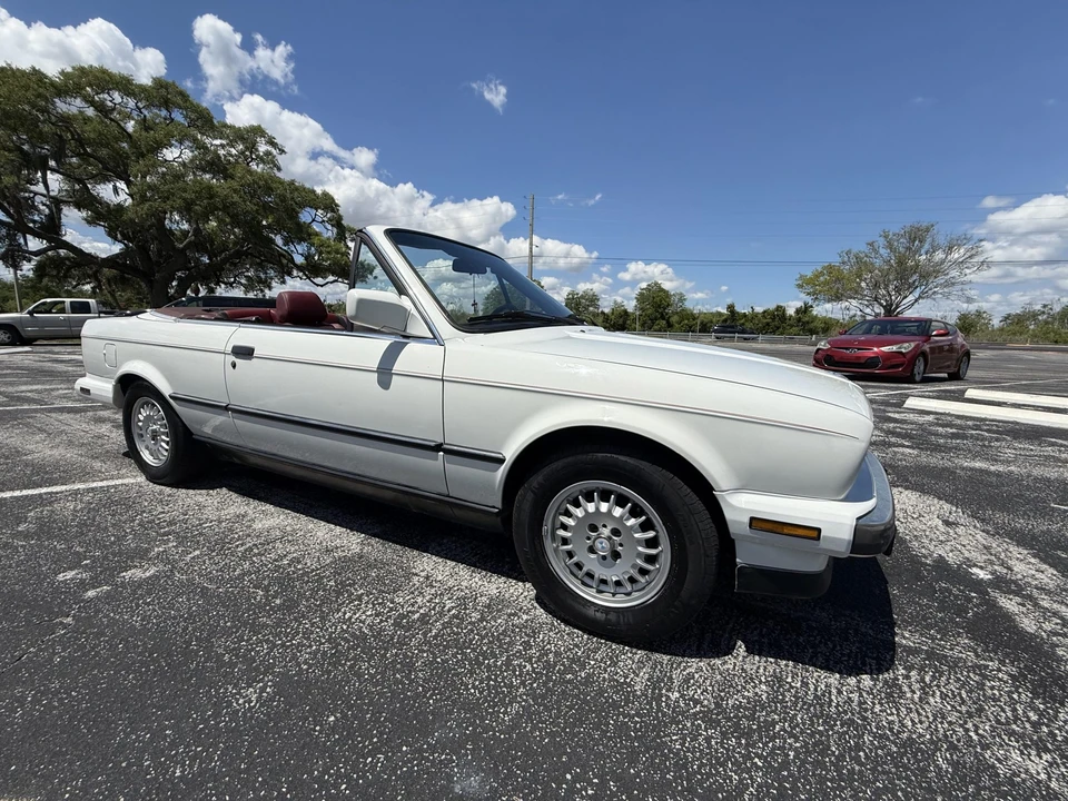 1991 BMW E30 3 Series - Image 14 of 31
