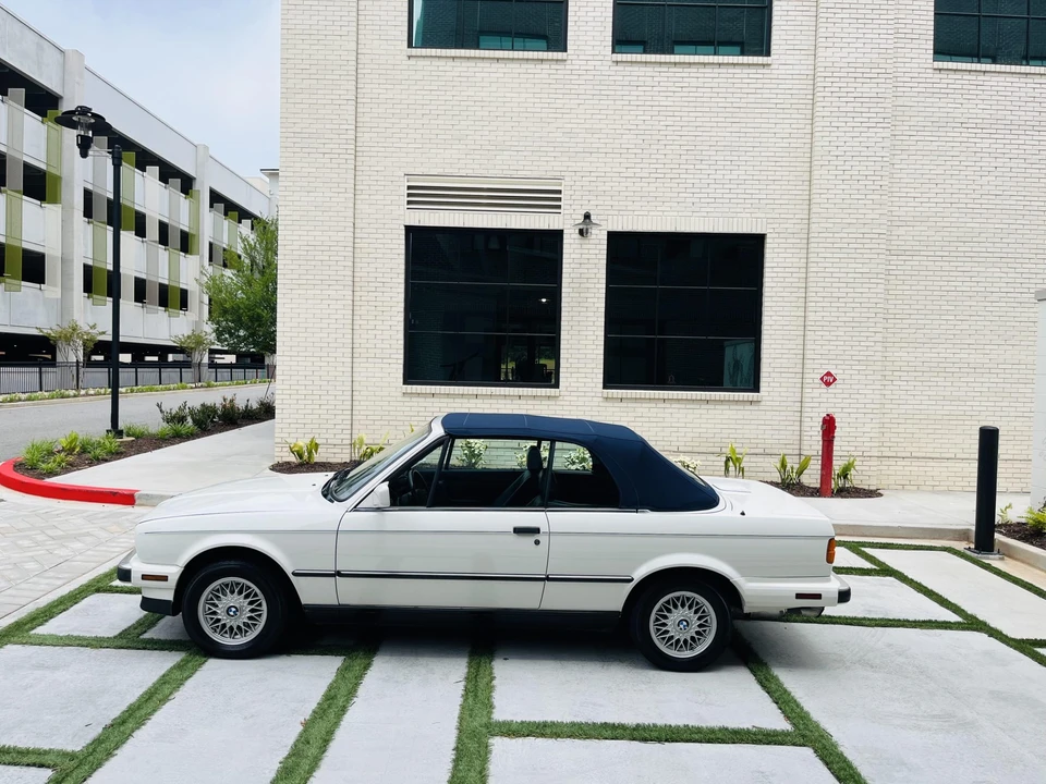 1991 BMW E30 3 Series - Image 17 of 31