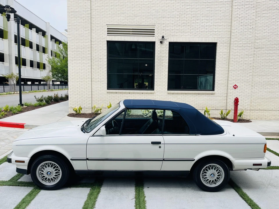 1991 BMW E30 3 Series - Image 19 of 31
