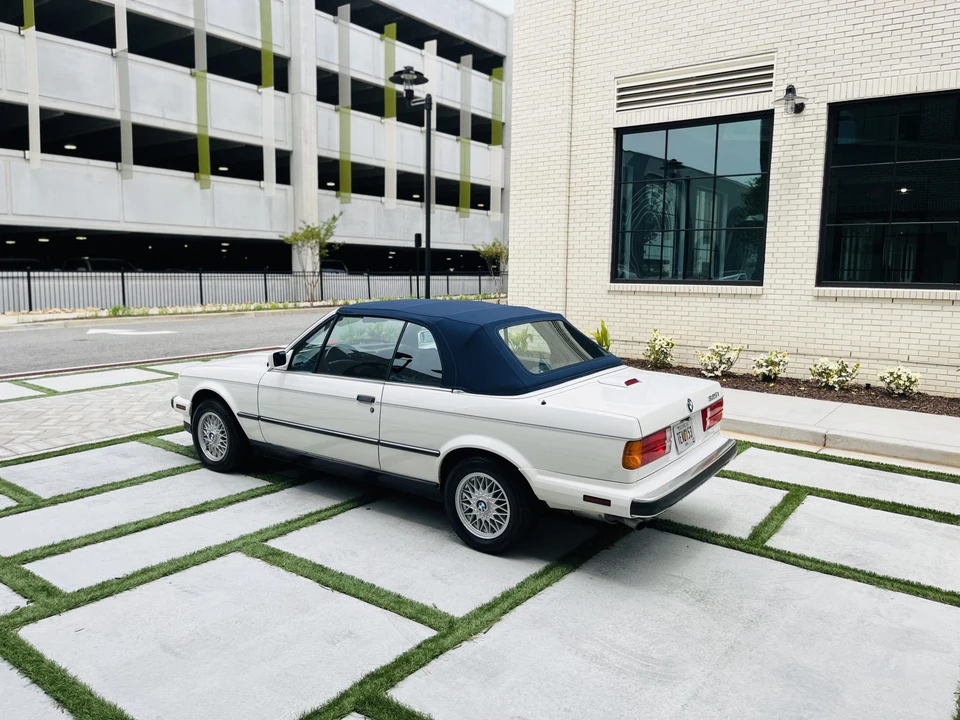 1991 BMW E30 3 Series - Image 16 of 31