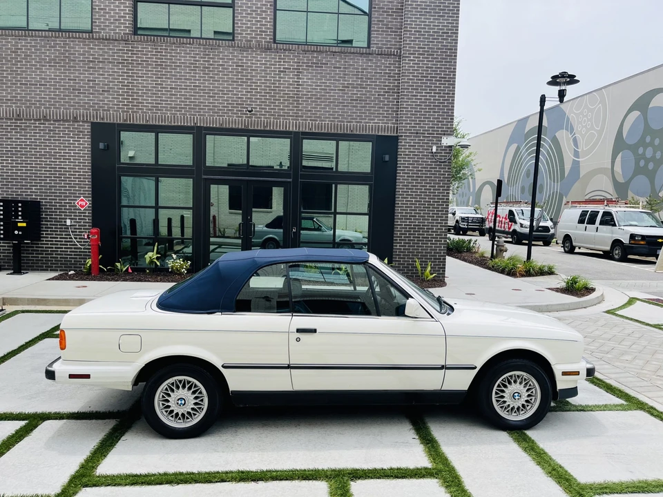 1991 BMW E30 3 Series - Image 8 of 31