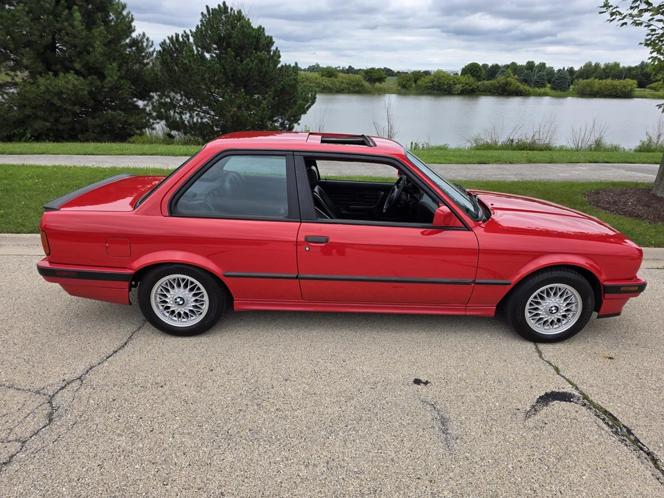 1991 BMW E30 3 Series - Image 17 of 31