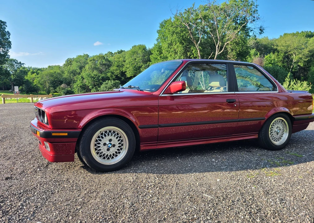1991 BMW E30 3 Series - Image 2 of 31