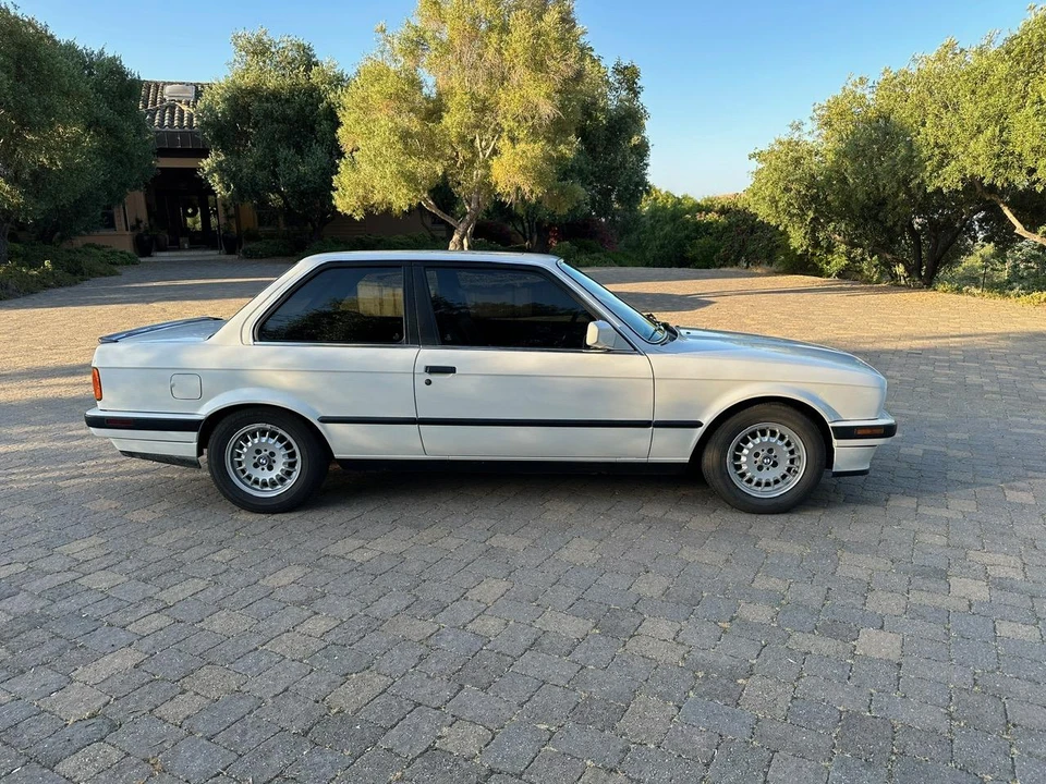 1991 BMW E30 3 Series - Image 10 of 31
