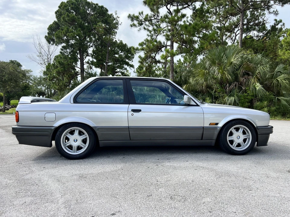 1991 BMW E30 3 Series - Image 9 of 31