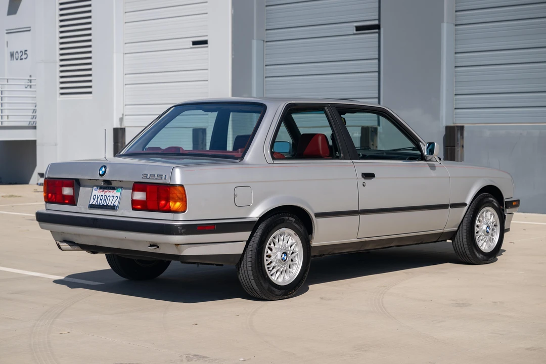 1991 BMW E30 3 Series - Image 11 of 31
