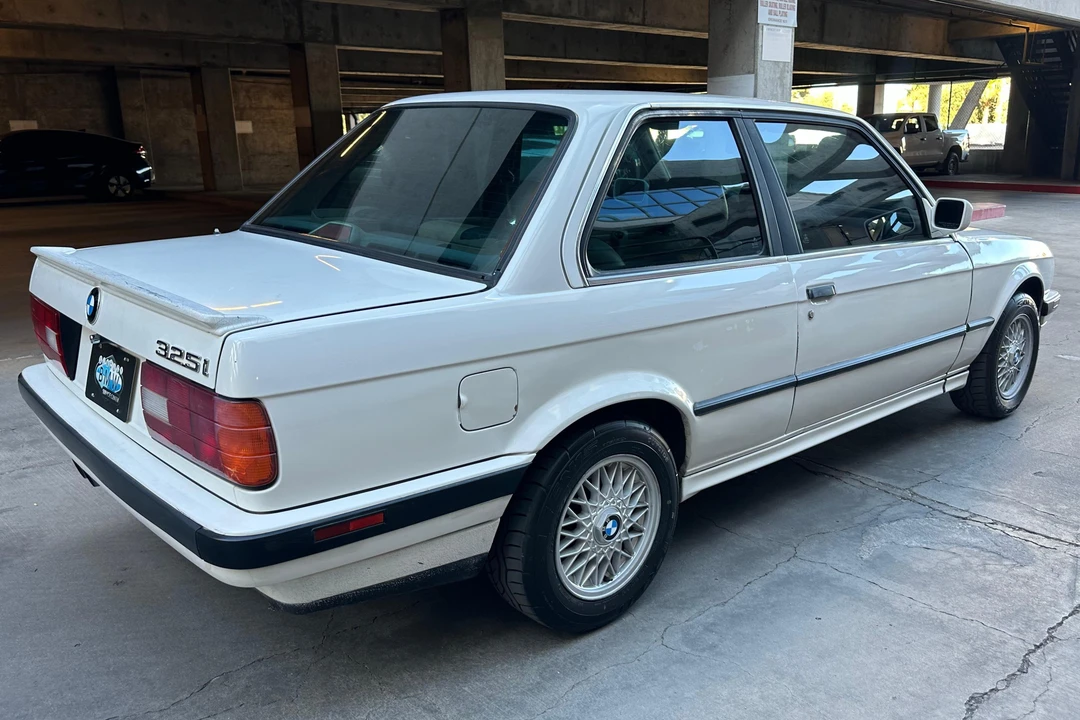 1991 BMW E30 3 Series - Image 4 of 31