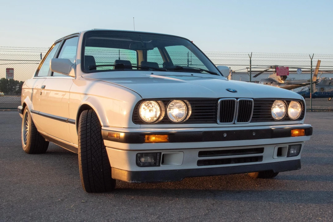 1991 BMW E30 3 Series - Image 2 of 31