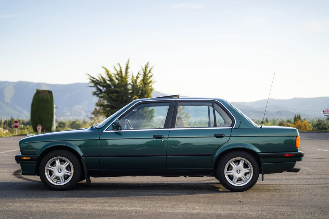 1991 BMW E30 3 Series - Image 8 of 31