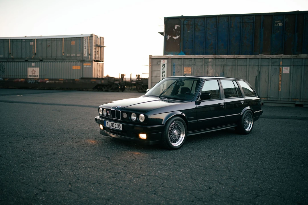 1991 BMW E30 3 Series - Image 14 of 31