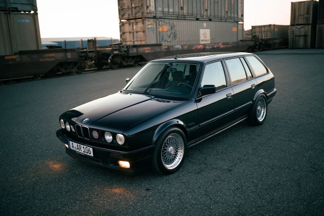 1991 BMW E30 3 Series - Image 11 of 31