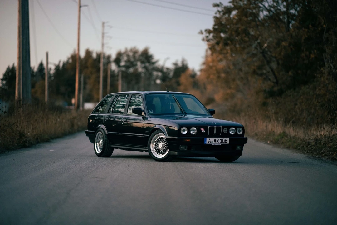 1991 BMW E30 3 Series - Image 17 of 31
