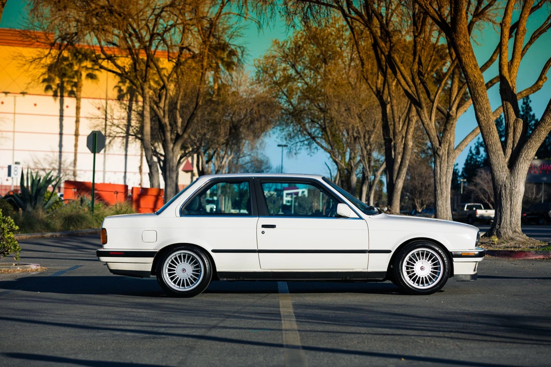 1991 BMW E30 3 Series - Image 21 of 31