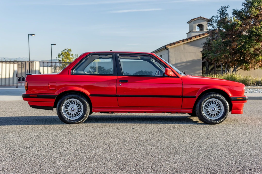 1991 BMW E30 3 Series - Image 9 of 31