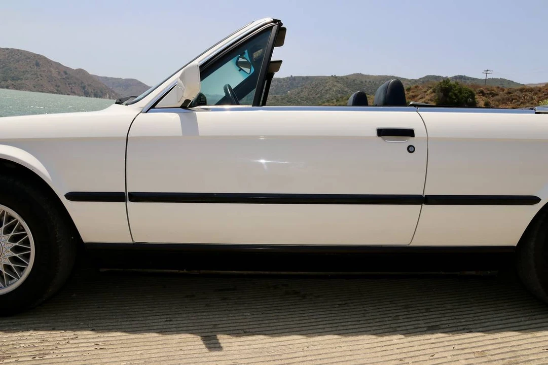 1991 BMW E30 3 Series - Image 13 of 24