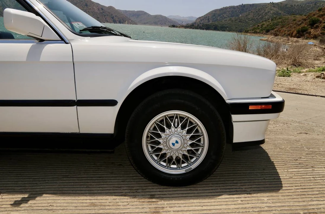 1991 BMW E30 3 Series - Image 15 of 24