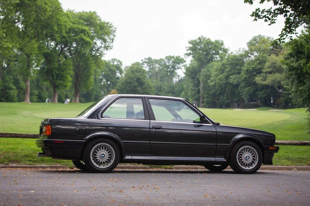 1991 BMW E30 3 Series - Image 2 of 31