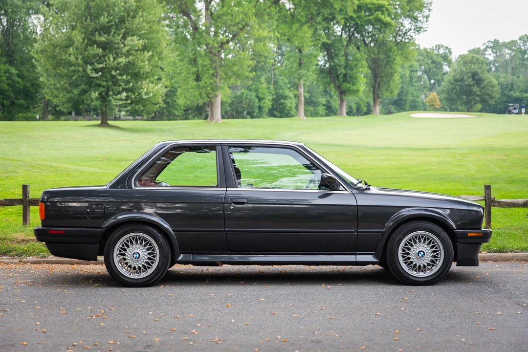1991 BMW E30 3 Series - Image 3 of 31