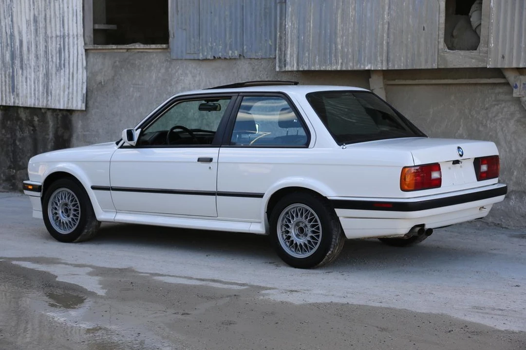 1991 BMW E30 3 Series - Image 15 of 31
