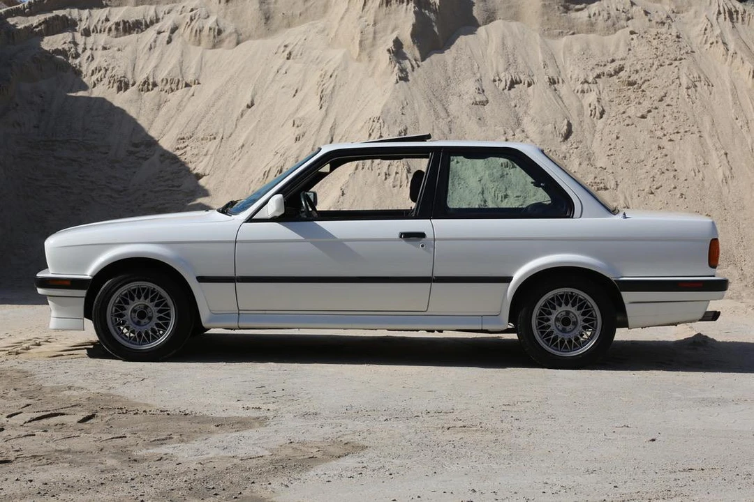 1991 BMW E30 3 Series - Image 13 of 31