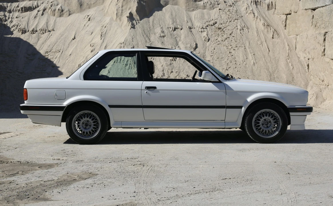 1991 BMW E30 3 Series - Image 24 of 31