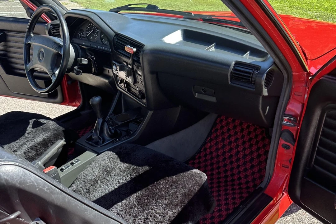 1991 BMW E30 3 Series - Image 28 of 31