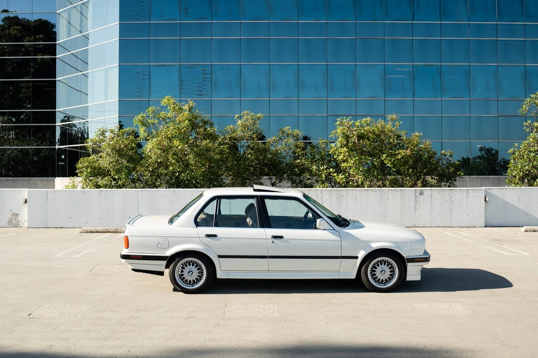 1991 BMW E30 3 Series - Image 6 of 31