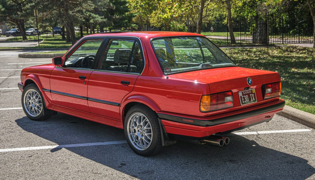 1991 BMW E30 3 Series - Image 15 of 31