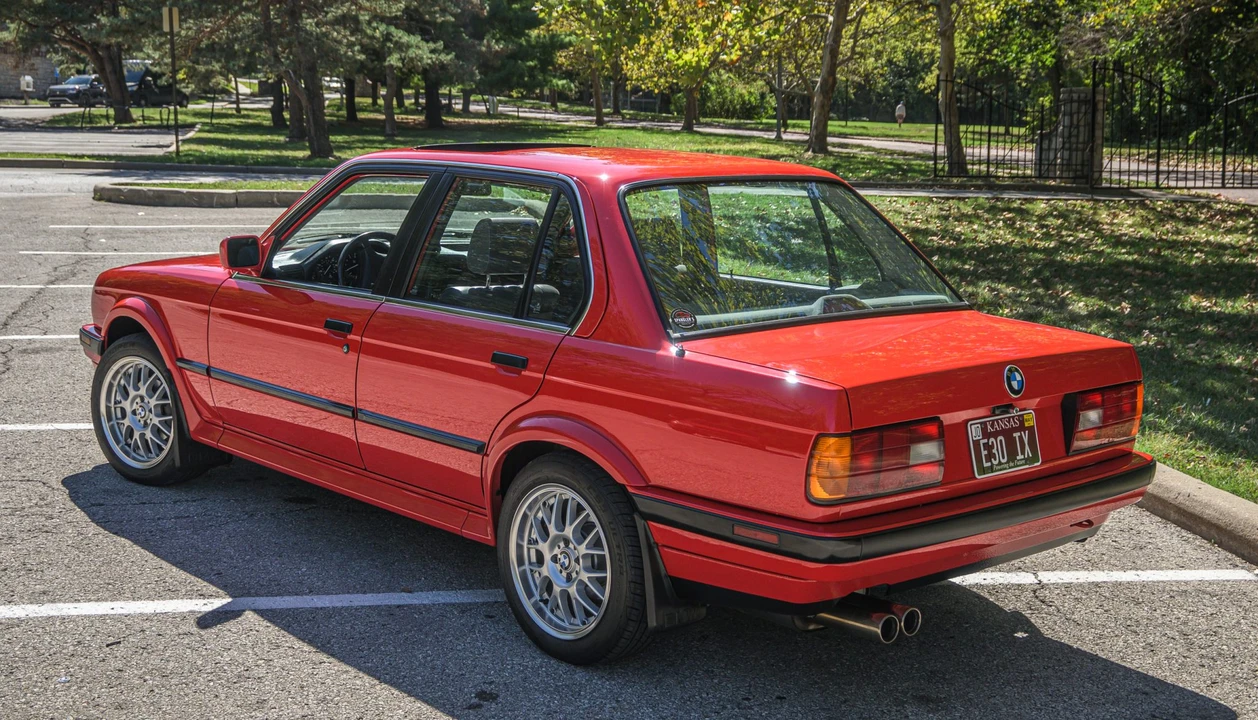 1991 BMW E30 3 Series - Image 16 of 31