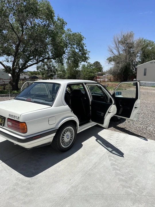 1991 BMW E30 3 Series - Image 11 of 31