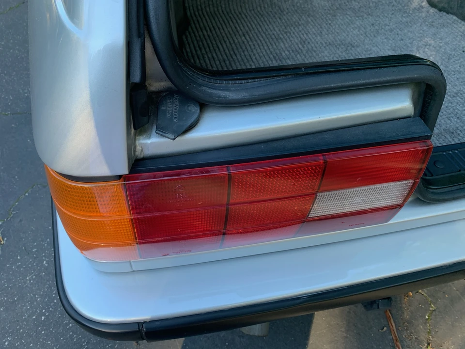 1991 BMW E30 3 Series - Image 14 of 31