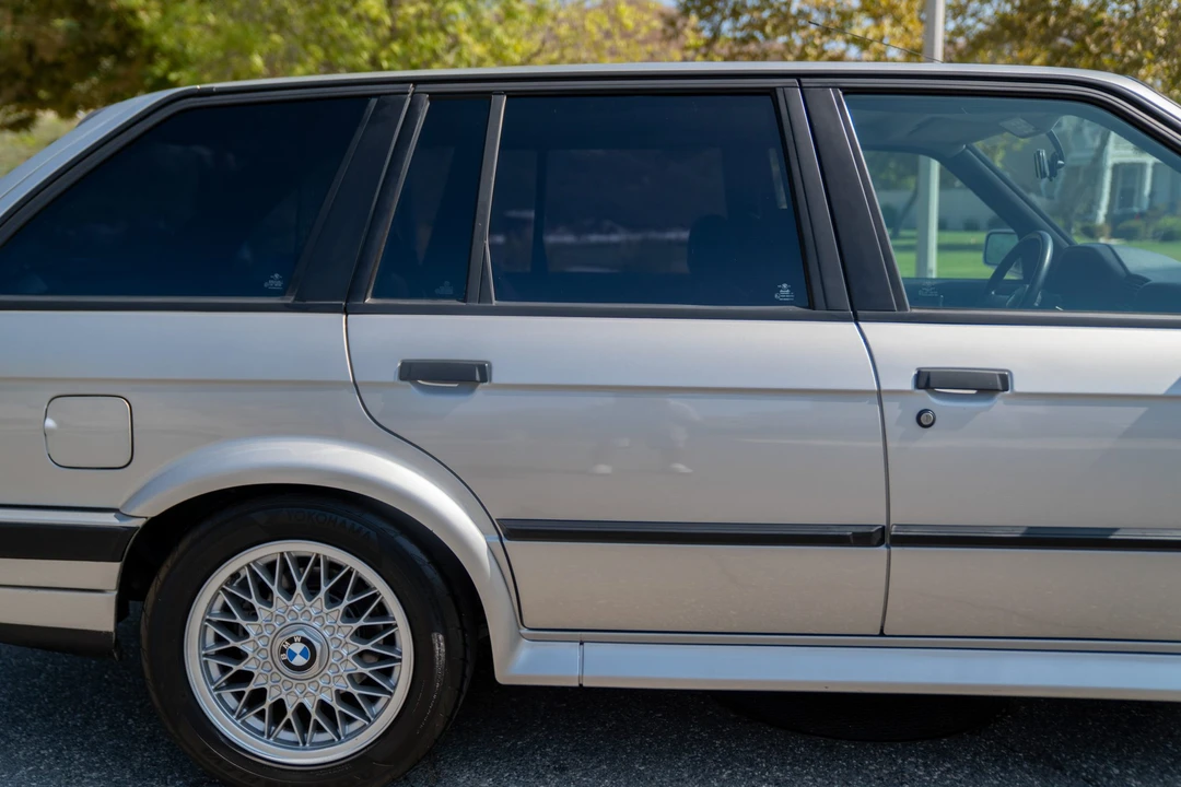 1991 BMW E30 3 Series - Image 11 of 31