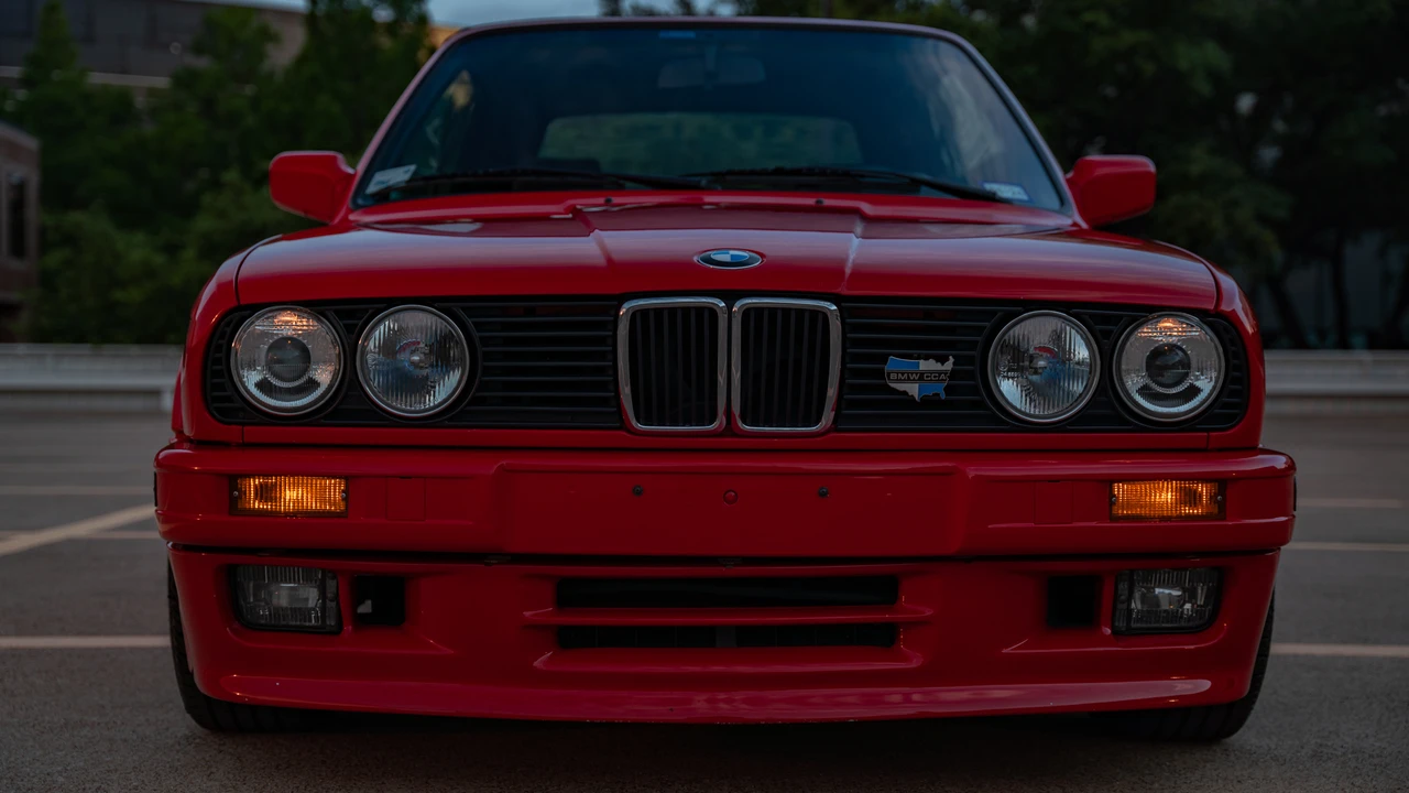 1991 BMW E30 3 Series - Image 2 of 31