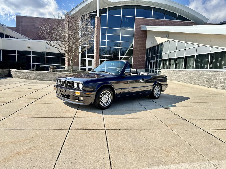 1991 BMW E30 3 Series - Image 2 of 31