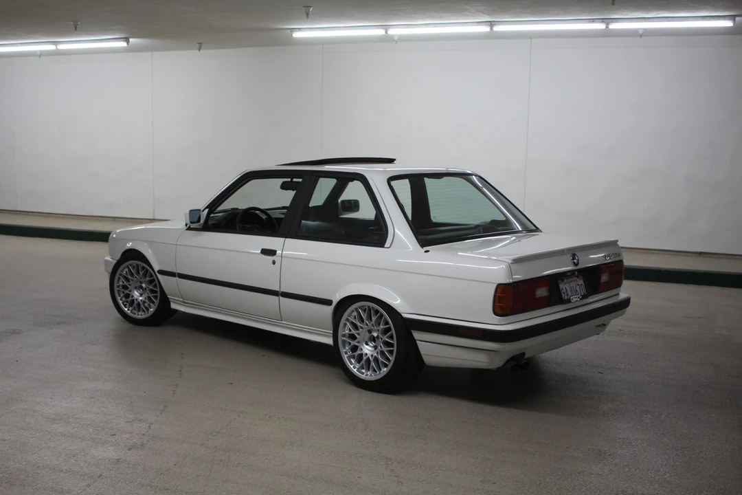 1991 BMW E30 3 Series - Image 14 of 31