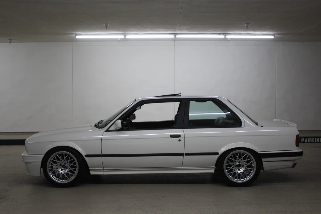1991 BMW E30 3 Series - Image 13 of 31