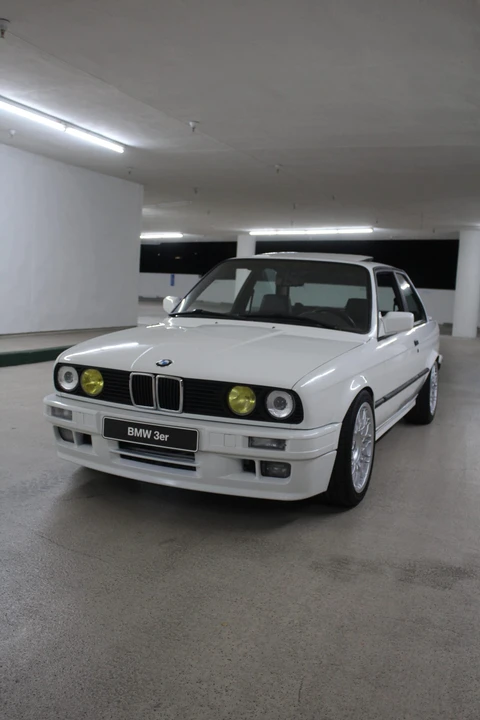 1991 BMW E30 3 Series - Image 2 of 31